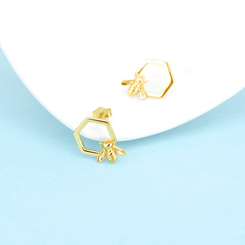 LUHE Honeycomb with Bee Stud Earrings Sterling Silver 18K Gold Plated Beehive and Bee Earrings for Women - Image 5
